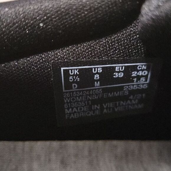 CLARKS cloudsteppers,size 8 - Picture 4 of 4